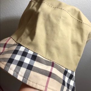 Reversible Authentic Burberry bucket hat.